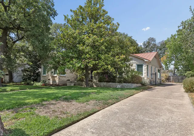 Photo 1 of Single family home for sale at 4204 Wildwood Rd, Austin, TX 78722 | MLS# 8781776 | Listing updated on 2026-10-02