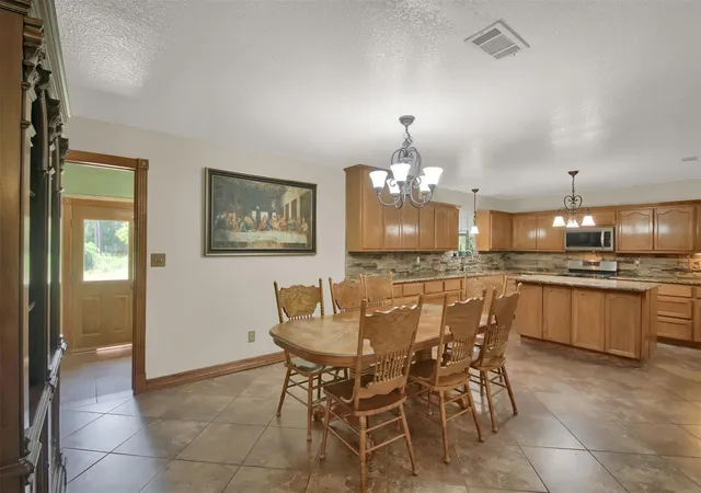 Photo 4 of Single family home for sale at 191 Jordan Ln, Elgin, TX 78621 | MLS# 9833064 | Listing updated on 2026-10-07