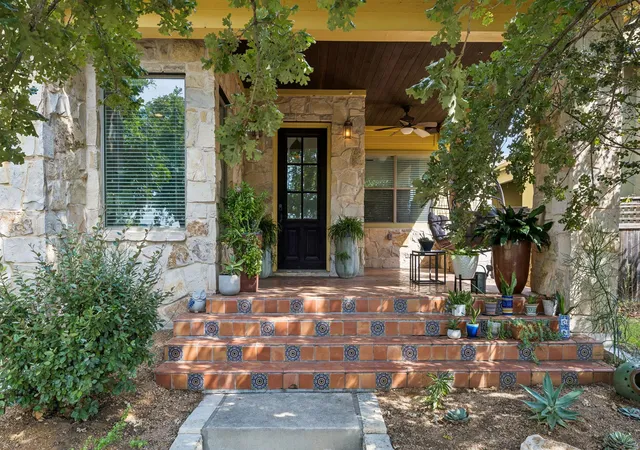 Photo 1 of Single family home for sale at 2700 Tom Miller St, Austin, TX 78723 | MLS# 1936618 | Listing updated on 2026-09-27