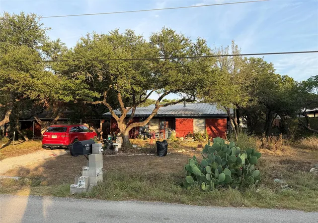 Photo 2 of Single family home for sale at 8207 Williamson Crk Dr, Austin, TX 78736 | MLS# 2618672 | Listing updated on 2026-09-29