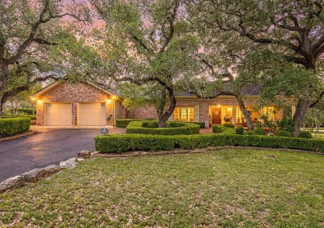 Photo 1 of Single family home for sale at 50 Brookmeadow Dr, Wimberley, TX 78676 | MLS# 5156141 | Listing updated on 2026-09-27