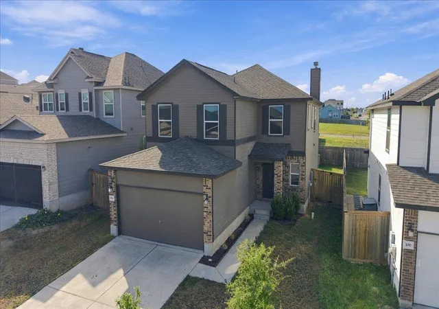 Photo 3 of Single family home for sale at 104 Rooster Way, Jarrell, TX 76537 | MLS# 1224290 | Listing updated on 2026-09-28