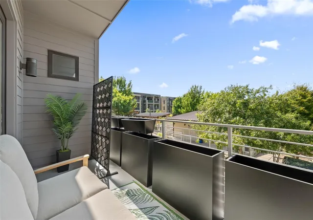 Photo 4 of Condo for sale at 2804 S 5th Street #A, Austin, TX 78704 | MLS# 6138135 | Listing updated on 2026-10-07