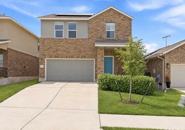 Photo 1 of Single family home for sale at 220 Standing Rock Ln, Marble Falls, TX 78654 | MLS# 1587043 | Listing updated on 2026-10-06