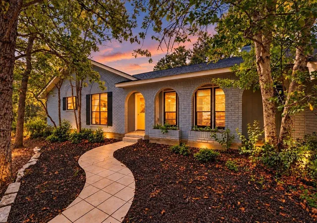 Photo 3 of Single family home for sale at 111 Post Oak Dr, Elgin, TX 78621 | MLS# 7561625 | Listing updated on 2026-10-07