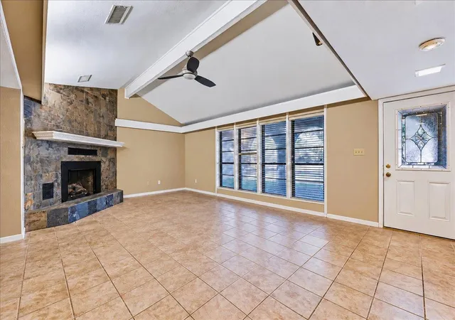 Photo 4 of Single family home for sale at 111 Post Oak Dr, Elgin, TX 78621 | MLS# 7561625 | Listing updated on 2026-10-07