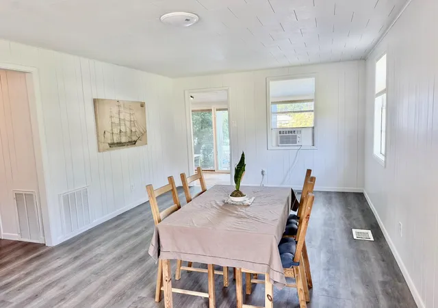 Photo 3 of Single family home for sale at 711 Lakewood Dr, Burnet, TX 78611 | MLS# 8788044 | Listing updated on 2026-10-29