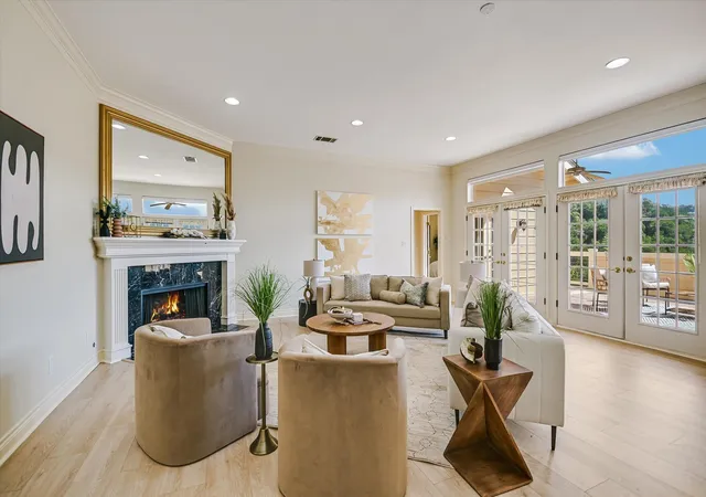 Single family home for sale at 6911 Cat Crk Run, Austin, TX 78731 | MLS# 9859266