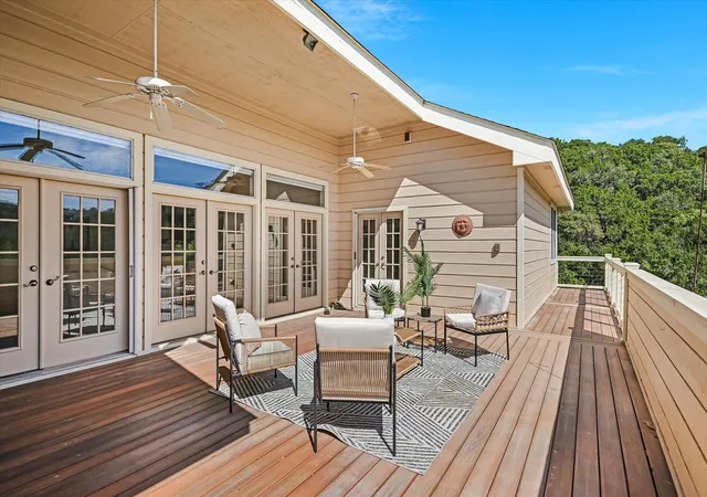 Photo 2 of Single family home for sale at 6911 Cat Crk Run, Austin, TX 78731 | MLS# 9859266 | Listing updated on 2026-10-12