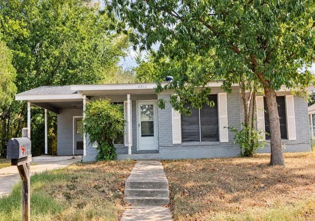 Single family home for sale at 6313 Kenilworth Dr, Austin, TX 78723 | MLS# 9269743