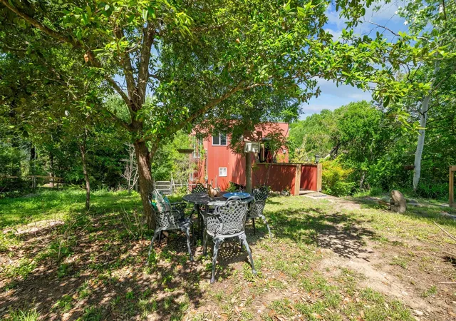 Photo 4 of Land for sale at 20 N Peak Rd, West Lake Hills, TX 78746 | MLS# 4422385 | Listing updated on 2026-10-03