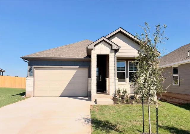 Photo 1 of Single family home for sale at 528 Fantail Dr, Georgetown, TX 78626 | MLS# 4740049 | Listing updated on 2026-10-25