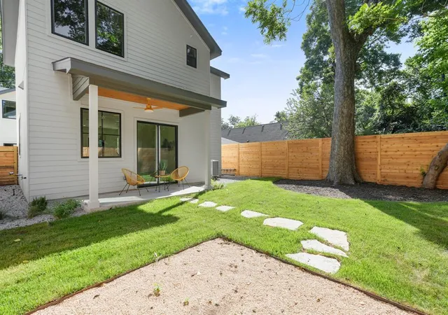 Photo 20 of Single family home for sale at 3103 Garwood St #2, Austin, TX 78702 | MLS# 8054487 | Listing updated on 2026-10-07