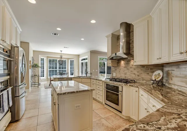 Photo 1 of Single family home for sale at 214 Goose Is Dr, Georgetown, TX 78633 | MLS# 8698156 | Listing updated on 2026-10-09