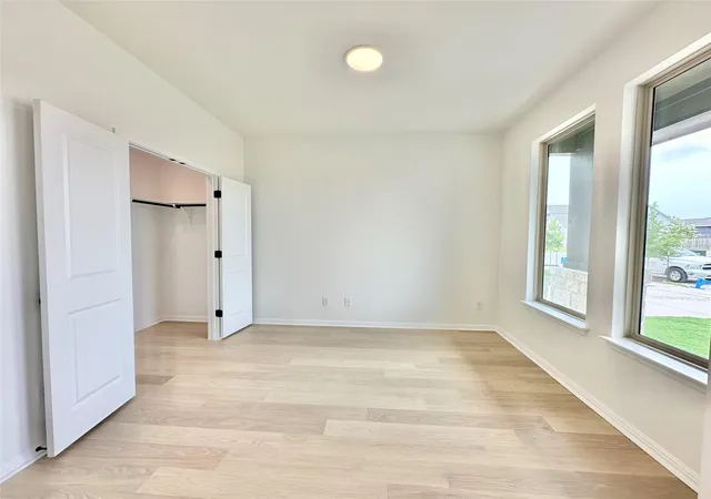 Photo 3 of Single family home for sale at 580 Treadwell Ln, Kyle, TX 78640 | MLS# 5730732 | Listing updated on 2026-09-29