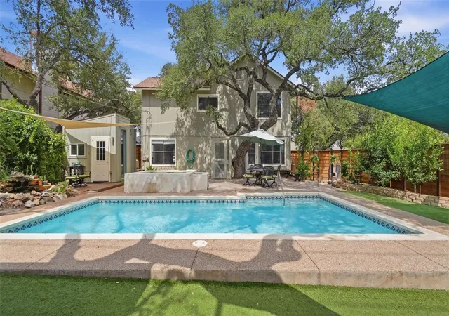 Photo 2 of Single family home for sale at 7201 Boniface Ln, Austin, TX 78729 | MLS# 4172465 | Listing updated on 2026-10-07