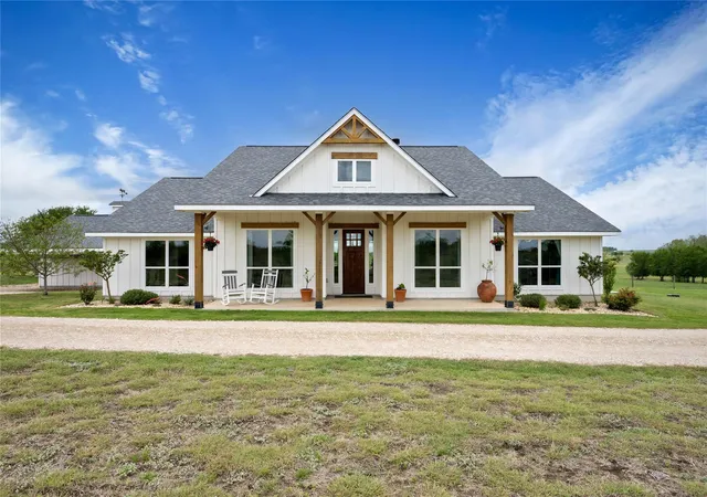 Photo 2 of Single family home for sale at 1854 County Rd 464 (47+ac), Elgin, TX 78621 | MLS# 4538210 | Listing updated on 2026-09-29