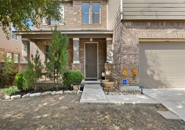 Photo 2 of Single family home for sale at 1510 Crested Butte Way, Georgetown, TX 78626 | MLS# 2432702 | Listing updated on 2026-10-09