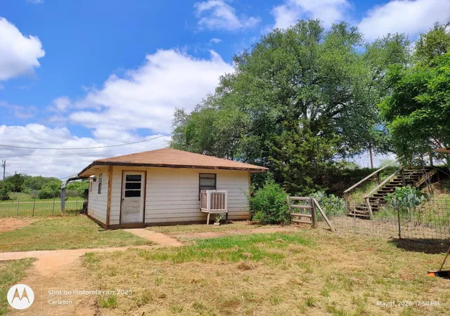 Photo 3 of Single family home for sale at 601 E Austin St, Llano, TX 78643 | MLS# 3076715 | Listing updated on 2026-09-29
