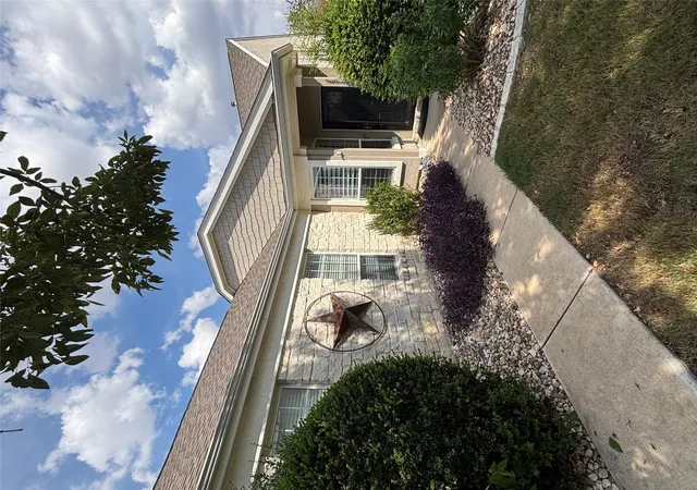 Photo 1 of Single family home for sale at 218 Monument Hl Trl, Georgetown, TX 78633 | MLS# 4055683 | Listing updated on 2026-10-06