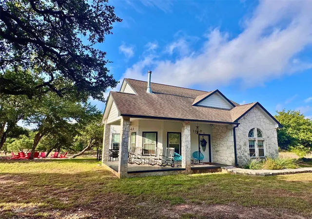 Photo 2 of House for sale at 3498 Grape Crk Rd, Fredericksburg, TX 78624 | MLS# 3911093 | Listing updated on 2026-10-01