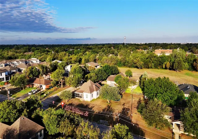 Single family home for sale at 202 Willow St, Pflugerville, TX 78660 | MLS# 2826249