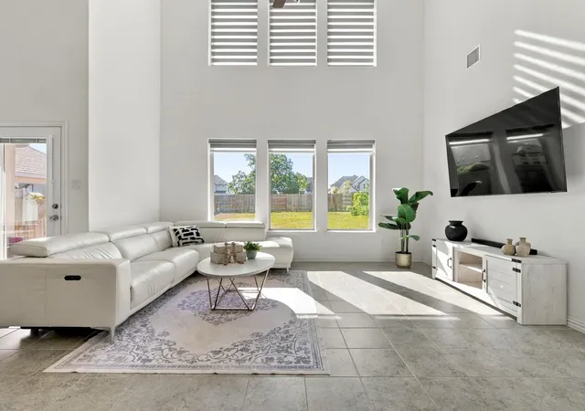 Photo 1 of Single family home for sale at 631 Breeze Holw Ln, Georgetown, TX 78628 | MLS# 3152653 | Listing updated on 2026-10-30