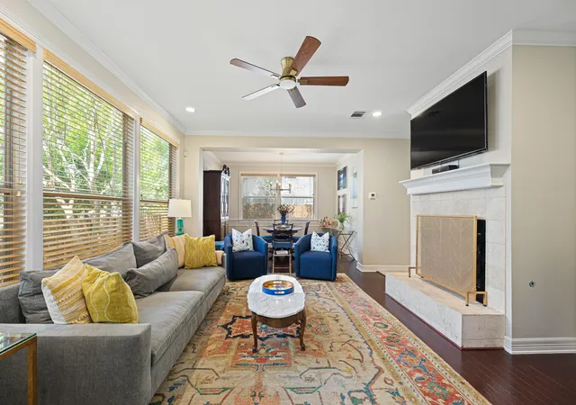 Photo 1 of Townhouse for sale at 402 E 32nd Street #1A, Austin, TX 78705 | MLS# 7700912 | Listing updated on 2026-10-04