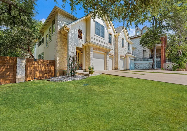 Photo 2 of Townhouse for sale at 402 E 32nd Street #1A, Austin, TX 78705 | MLS# 7700912 | Listing updated on 2026-10-04