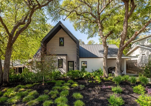 Photo 2 of Single family home for sale at 1509 Grayford Dr, Austin, TX 78704 | MLS# 2477927 | Listing updated on 2026-10-08