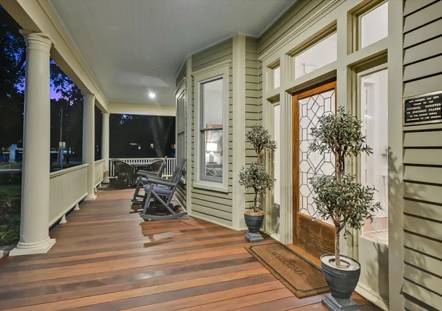 Photo 4 of Single family home for sale at 908 E University Ave, Georgetown, TX 78626 | MLS# 6599124 | Listing updated on 2026-10-27