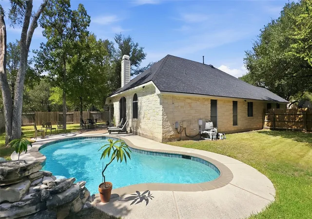 Photo 2 of Single family home for sale at 4605 Eagle Feather Dr, Austin, TX 78735 | MLS# 8668329 | Listing updated on 2026-10-03