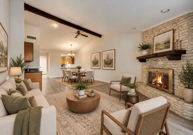 Photo 3 of Townhouse for sale at 13 Oaks Pl, Lago Vista, TX 78645 | MLS# 3214000 | Listing updated on 2026-10-17