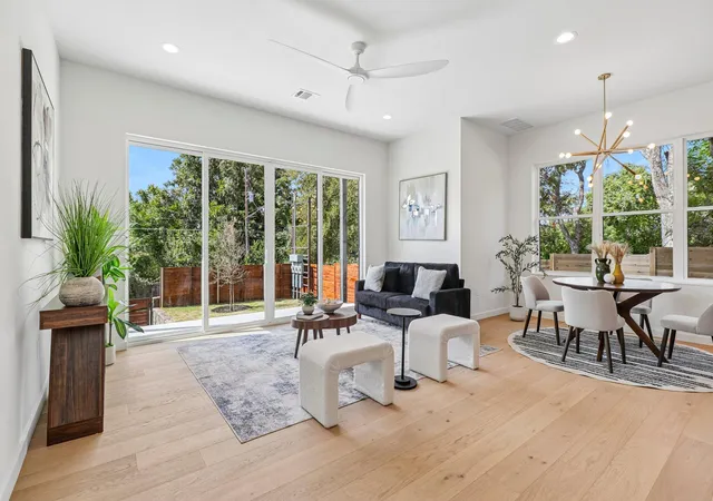 Photo 2 of Condo for sale at 5610 Hudson St #1, Austin, TX 78721 | MLS# 8213957 | Listing updated on 2026-10-03
