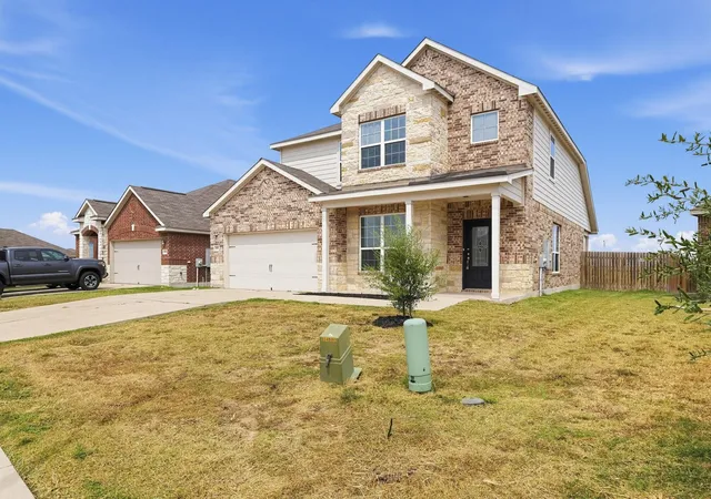 Photo 2 of Single family home for sale at 19904 Woodrow Wilson St, Manor, TX 78653 | MLS# 7452903 | Listing updated on 2026-09-29