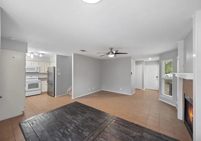 Photo 4 of House for sale at 2100 Kenneth Ave, Austin, TX 78741 | MLS# 2343649 | Listing updated on 2026-10-06