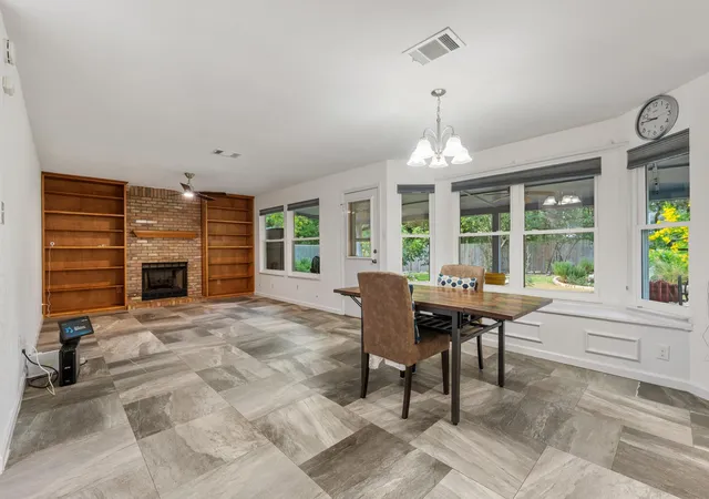 Photo 3 of Single family home for sale at 8104 Cutler Ridge Pl, Austin, TX 78749 | MLS# 2191975 | Listing updated on 2026-10-03