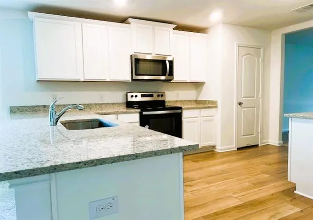 Photo 4 of Single family home for sale at 13028 Torrey Reynolds Dr, Elgin, TX 78621 | MLS# 7743892 | Listing updated on 2026-10-08