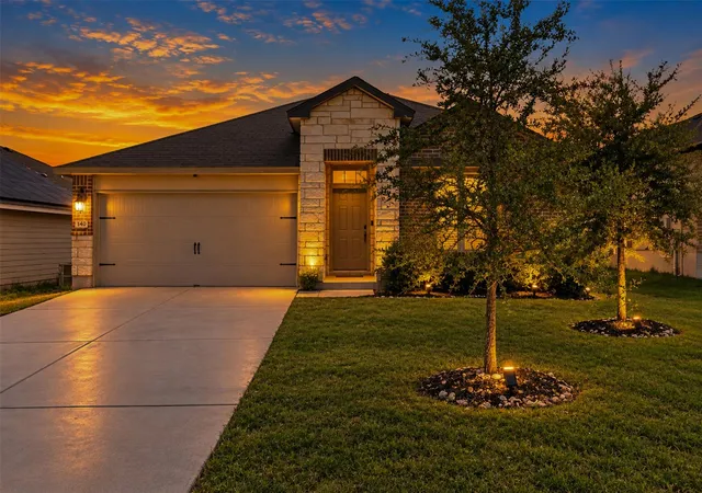 Photo 1 of Single family home for sale at 140 Rearden Blvd, Jarrell, TX 76537 | MLS# 5650503 | Listing updated on 2026-10-09