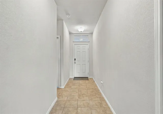 Photo 3 of Single family home for sale at 140 Rearden Blvd, Jarrell, TX 76537 | MLS# 5650503 | Listing updated on 2026-10-09