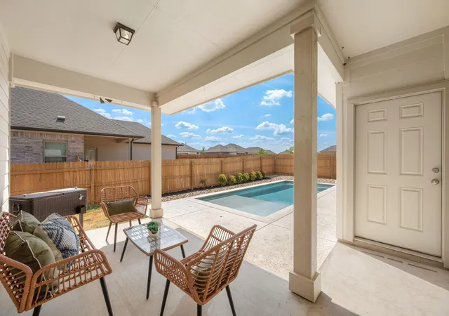Single family home for sale at 721 Paddock Ln, Georgetown, TX 78626 | MLS# 1990414