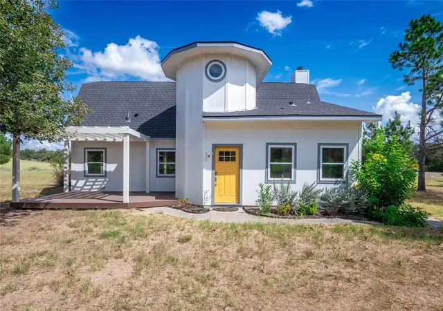 Photo 3 of Single family home for sale at 245 Country Ln, Mc Dade, TX 78650 | MLS# 8871871 | Listing updated on 2026-10-01
