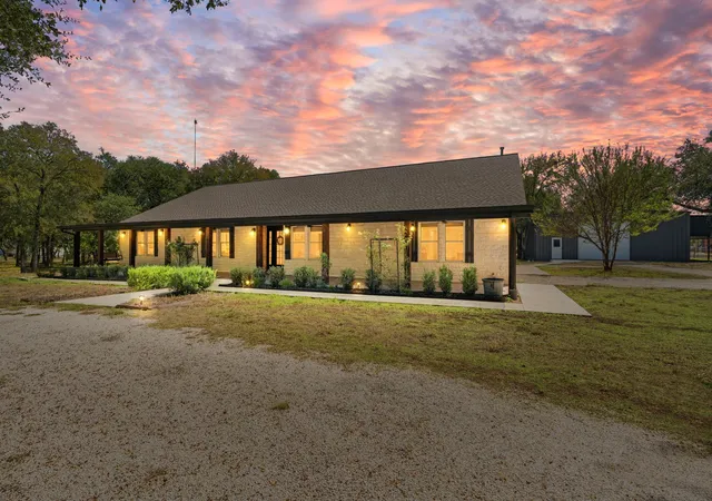Photo 1 of Single family home for sale at 30309 Live Oak Trl, Georgetown, TX 78633 | MLS# 3986242 | Listing updated on 2026-10-09
