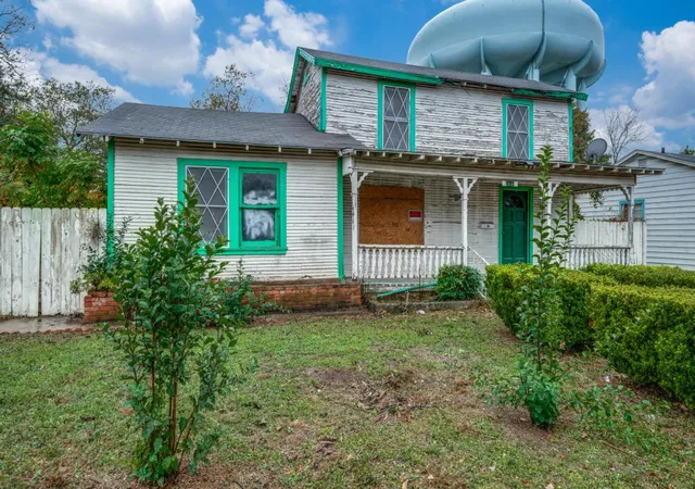 Photo 2 of Single family home for sale at 2430 Steves Ave, San Antonio, TX 78210 | MLS# 5989957 | Listing updated on 2026-10-10