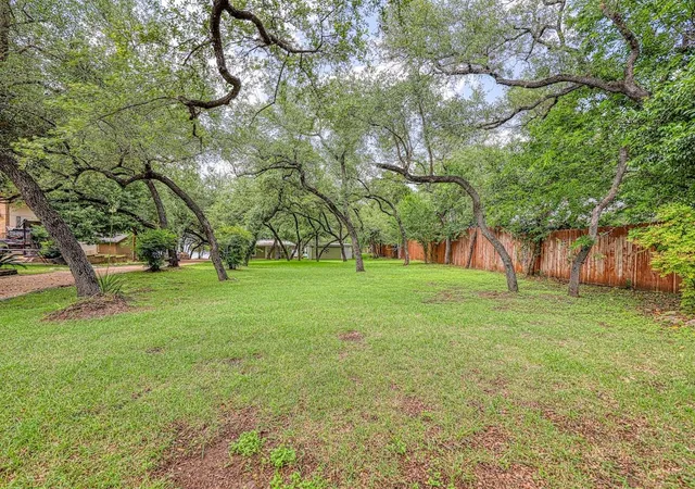Photo 32 of Single family home for sale at 5520 W Beach Cir, Austin, TX 78734 | MLS# 8670755 | Listing updated on 2026-09-30