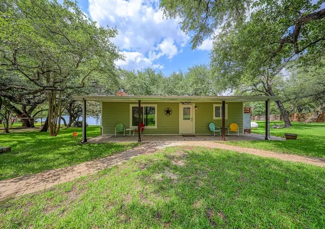 Photo 4 of Single family home for sale at 5520 W Beach Cir, Austin, TX 78734 | MLS# 8670755 | Listing updated on 2026-09-30