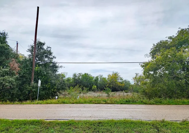 Photo 2 of Land for sale at 1411 Old Thorndale Rd, Taylor, TX 76574 | MLS# 1799429 | Listing updated on 2026-09-29