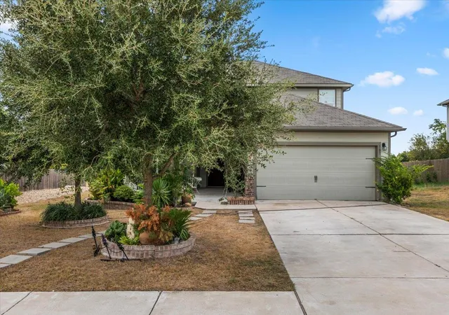 Photo 4 of Single family home for sale at 707 Liard River Rd, Hutto, TX 78634 | MLS# 8231399 | Listing updated on 2026-10-16
