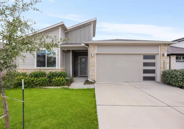 Photo 2 of Single family home for sale at 14317 Cantarra Dr, Pflugerville, TX 78660 | MLS# 3204827 | Listing updated on 2026-10-06