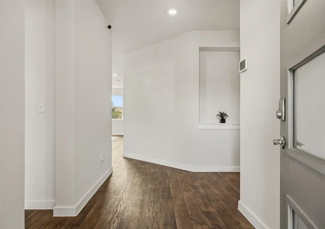 Photo 4 of Single family home for sale at 14317 Cantarra Dr, Pflugerville, TX 78660 | MLS# 3204827 | Listing updated on 2026-10-06